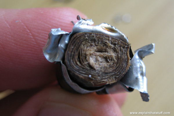 electrolytic-capacitor-inside.png